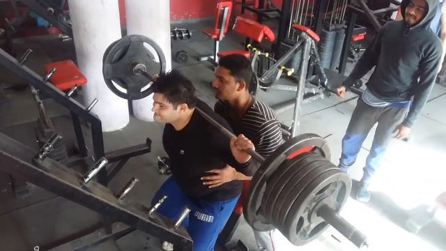 Rahul Passi doing Half squat(157 kg ) смотреть онлайн