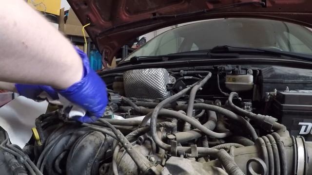 Replacing A Gas Pressure Sensor (Code P0193) And Cleaning A Battery Terminal смотреть онлайн