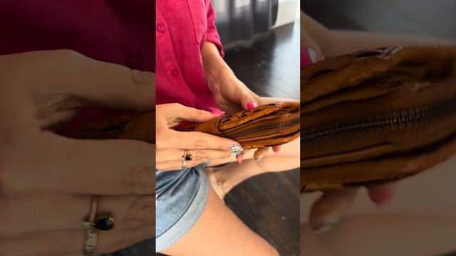 Женский большой кожаный плетеный кошелек цена 6900 руб, Италия Vera Pelle. Арт. 830 смотреть онлайн