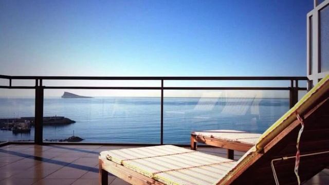 Apartamentos Atlantida en Benidorm смотреть онлайн