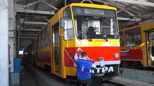 Рабочие будни Максима Раевского смотреть онлайн