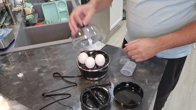 Chefman Egg-Maker Rapid Poacher, Food & Vegetable Steamer, Quickly Makes Up to 6 Eggs (Review) смотреть онлайн