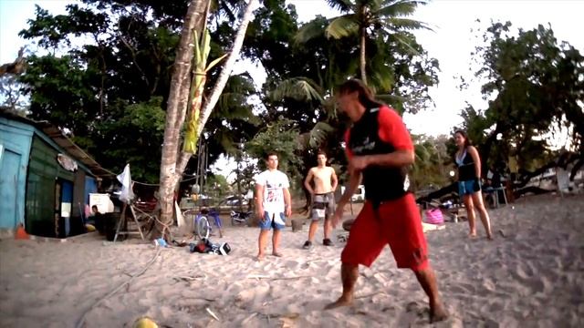 How to Do a 360 Jumping Roundhouse Kick | Spinning Roundhouse Kick - Muay Thai смотреть онлайн