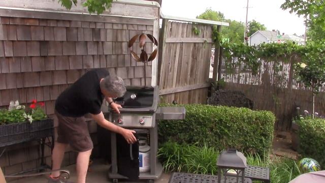 Review Weber 46110001 Spirit E210 LP 2-burner grill смотреть онлайн