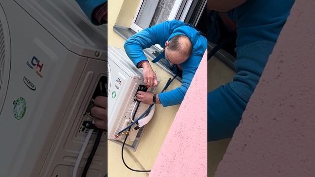 Монтаж кондиціонера Cooper&Hunter смотреть онлайн