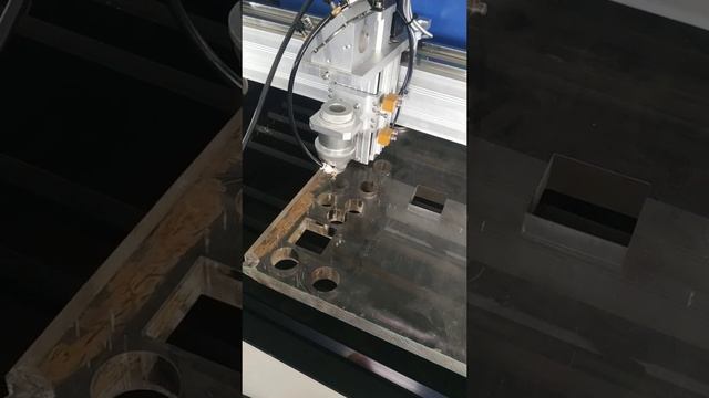 Gweike Co2 laser cutting machine cut 25mm acrylic смотреть онлайн