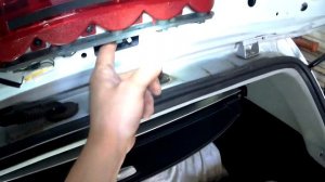 Как снять обшивку двери со снятием стёкол + зеркало с датчиком дождя и спойлер Kia Sportage 3