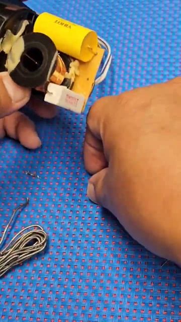 Remplazar Condensadores para Audio de 2.2 y 4.7 uF Electrolítico por MKP смотреть онлайн