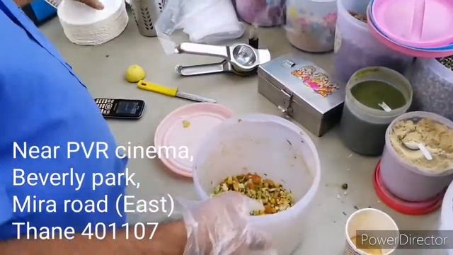 Mira road street food. Healthy vegetable salad with Drumstick soup (Saragva). смотреть онлайн