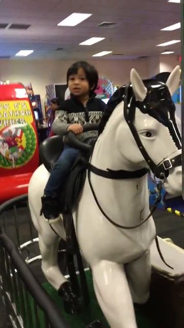 Darien in chucky cheese horse back riding смотреть онлайн