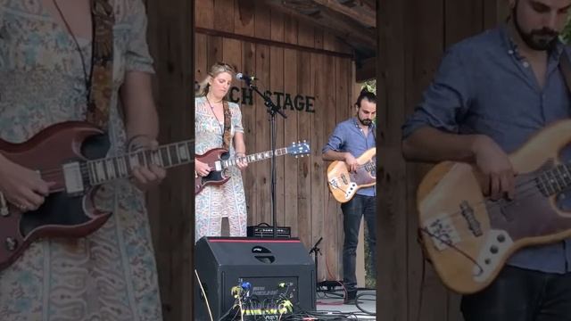 Katie Skene - Can't Find My Way Home - Roots Revival 2017 смотреть онлайн