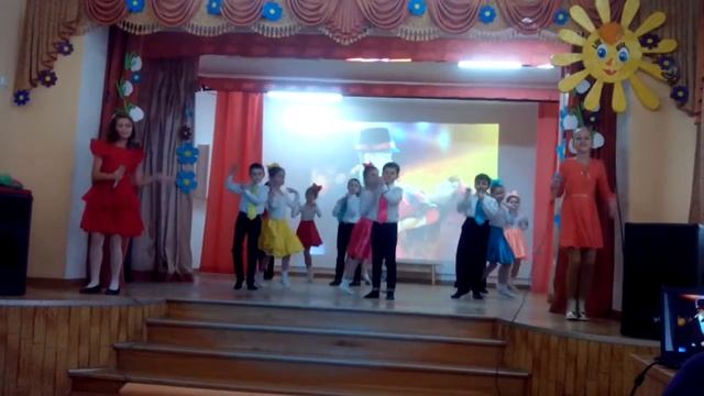 Дует у складі Головач А., Храневич Я. та хореографічний колектив "Намистинки" смотреть онлайн