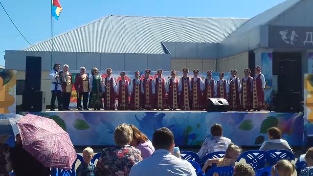 Моя мама артистка(десятая слева) смотреть онлайн