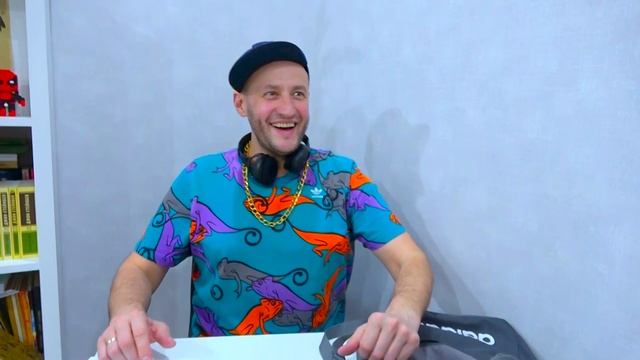 УЧИЛКА ПОТЕРЯЛА ПАМЯТЬ. МАРИВАННА теперь МАРУСЯ! смотреть онлайн