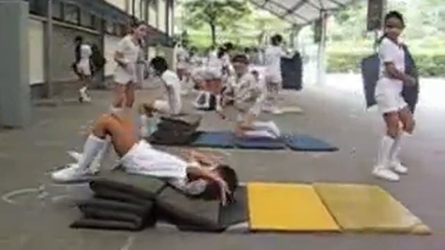 ROLLO ATRAS SUSANA 2 смотреть онлайн