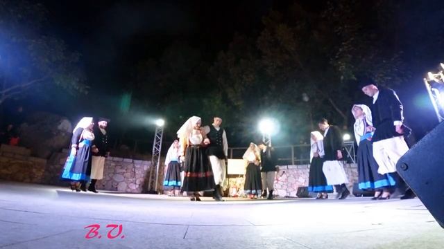 Gruppo folk Busachi Bella Mia con Matteo Diana Ballo di Busachi Sorgono 29 5 2022 смотреть онлайн