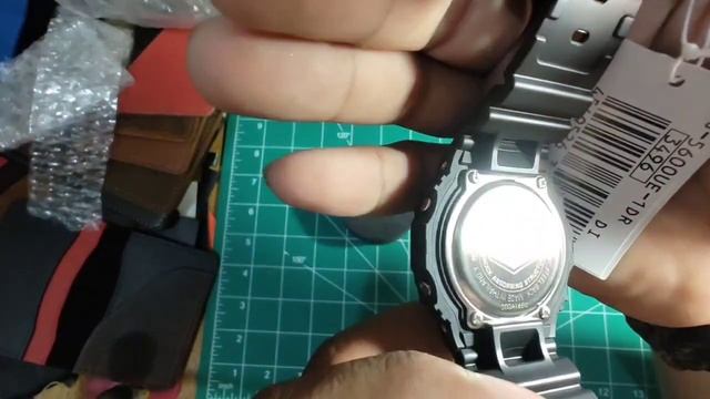 unboxing gshock tough solar 5600UE-1DR смотреть онлайн