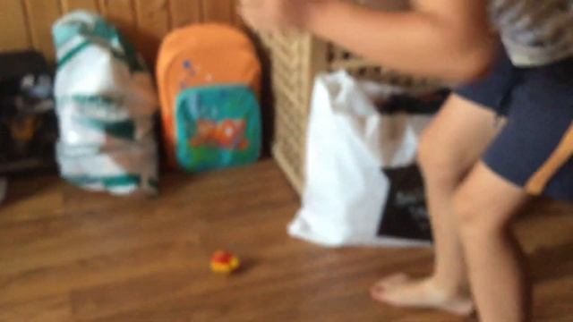 Бросаешь кто-то идёт смотреть онлайн