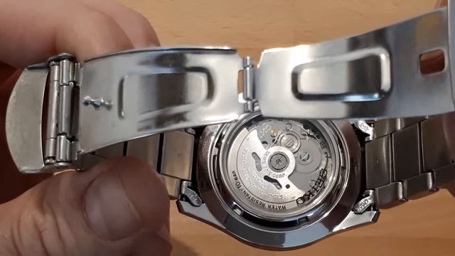 Seiko 5 Automatik SNZG13K1 Military