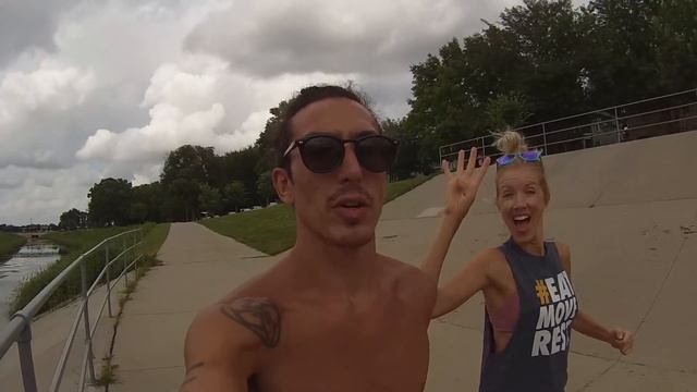 10k Subscribers! | Smoothie Recipe, 10k Run, Meditation Tips + Sale! смотреть онлайн