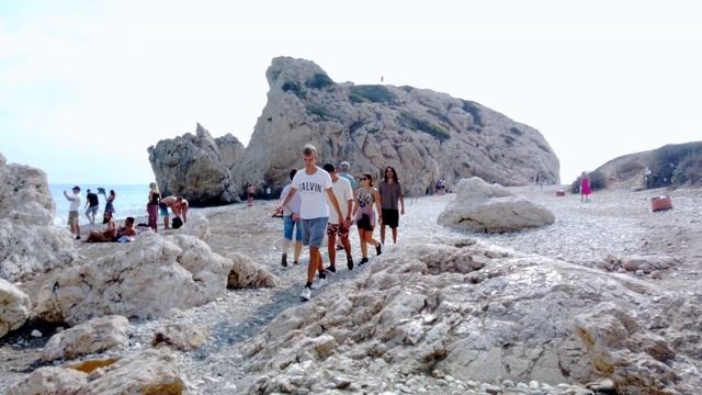 Petra tou Romiou / Aphrodite's Rock, Cyprus | 4K walking tour смотреть онлайн