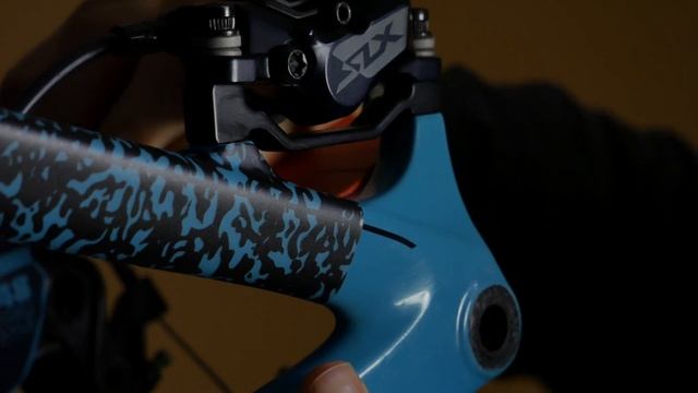 Frame Protection Installation - Ripmo gets DYEDBRO смотреть онлайн