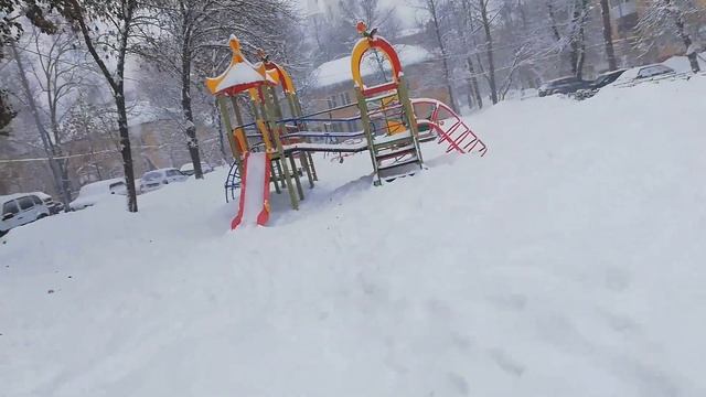 Зимний влог с Олесей, Юлей и Кристиной 1 ЧАСТЬ (Ч. О.) смотреть онлайн