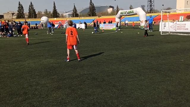 Центр футбола 11-12 - Умка 11 смотреть онлайн