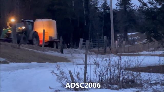 Deutz Tractor Hauling Sap смотреть онлайн