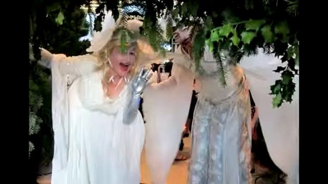 ANGELCAKES | Melbourne Stilt Duo | Roving Entertainment смотреть онлайн