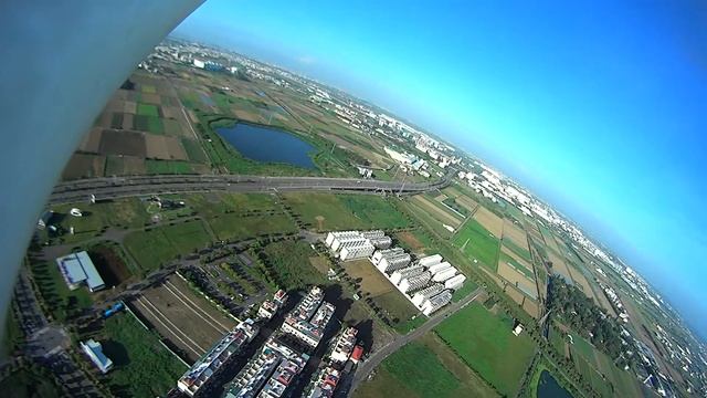 Aerial view of FPV remote control aircraft unfortunate crash (Phoenix 2000 TW 742-3) смотреть онлайн