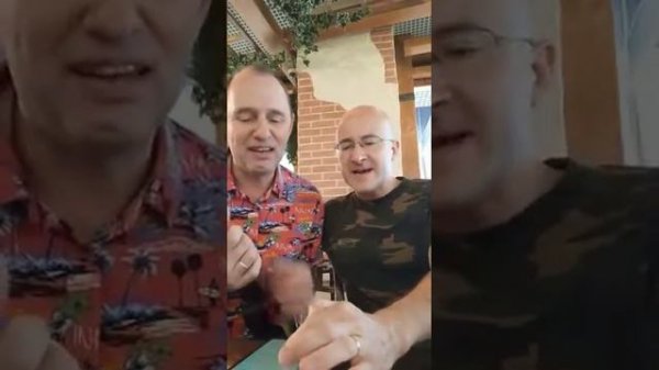 Задержка рейса Высоцкий. Исполняют Саша и Серёжа.