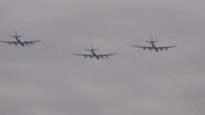 Боевые самолеты в небе