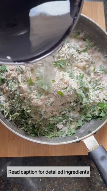 Methi ki khasti mathri #shorts смотреть онлайн