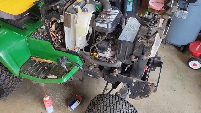 John Deere 445 Valve adjust, Compression test, Leak down test смотреть онлайн