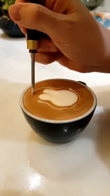 Latte Art Penguin | Barista | Coffee Vlog #shorts #coffee #latte #latteart #barista смотреть онлайн