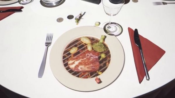 Проекция в ресторане