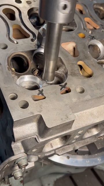 Ремонт головки блока Porsche Cayenne смотреть онлайн