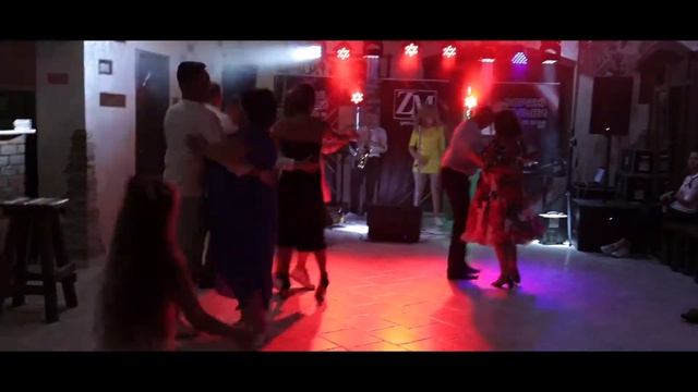 Ой хто п’є тому наливайте. Весілля в Старій Солі. Гурт Зоряні мальви. смотреть онлайн