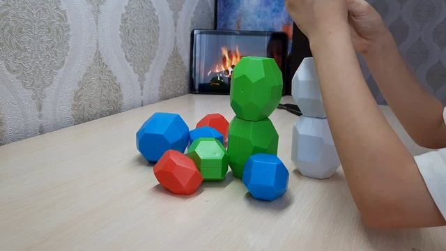 БАЛАНС КАМНЕЙ крутая игрушка для детей от 3-х лет смотреть онлайн