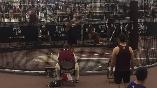 Alex Poursanidis throws the 35# weight 22.11m at Texas A&M in 2017. смотреть онлайн