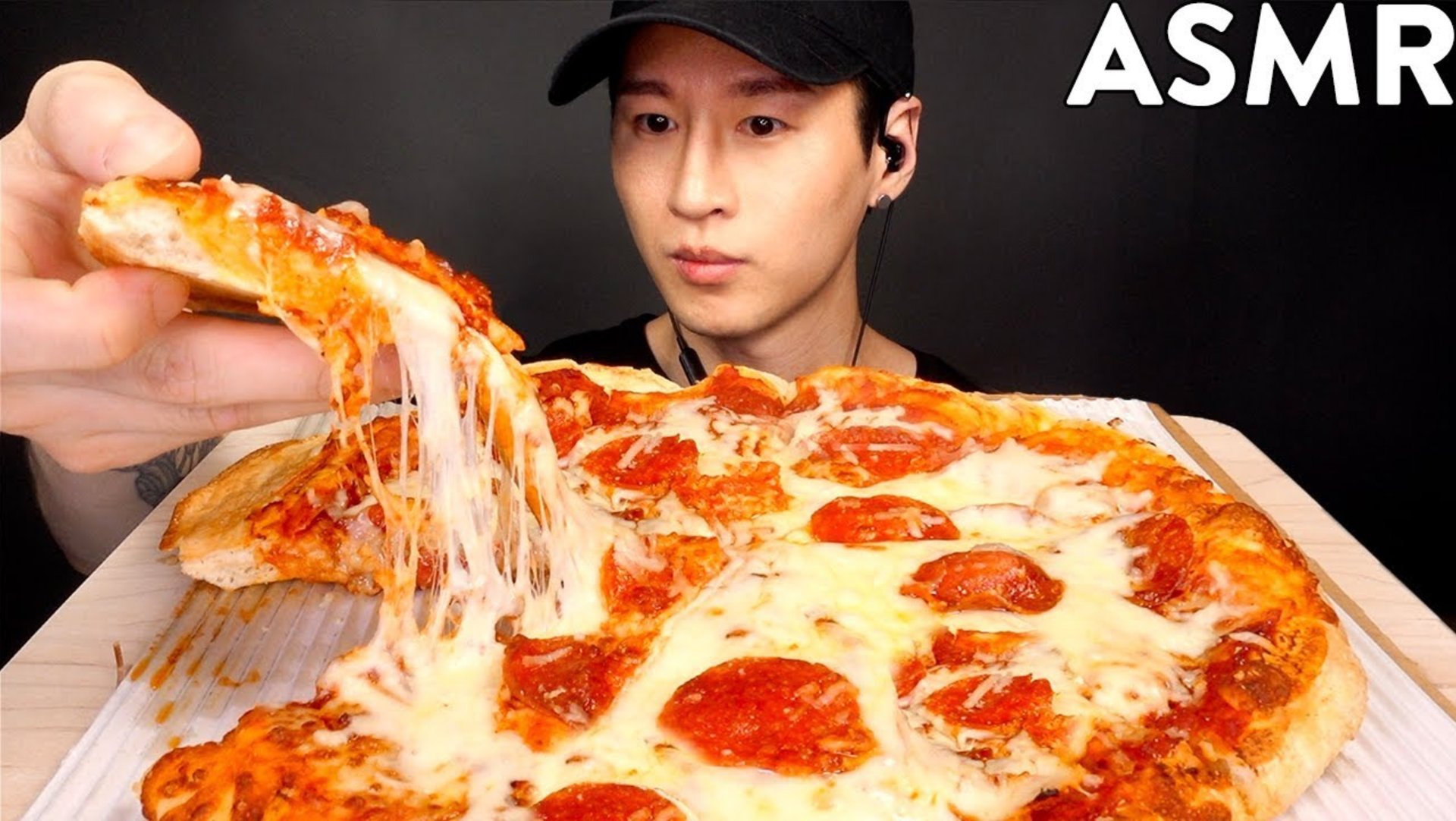 ASMR EXTRA CHEESY PEPPERONI PIZZA MUKBANG (No Talking) EATING SOUNDS