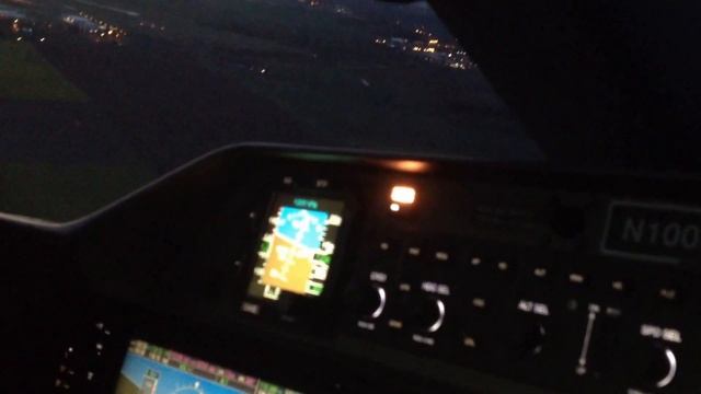 Paris Night Landing in Phenom 100 from Germany смотреть онлайн