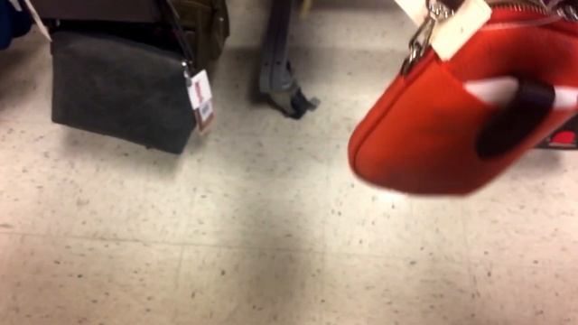 СУМКИ есть что выбрать но хотелось бы с перламутровыми пуговицами смотреть онлайн