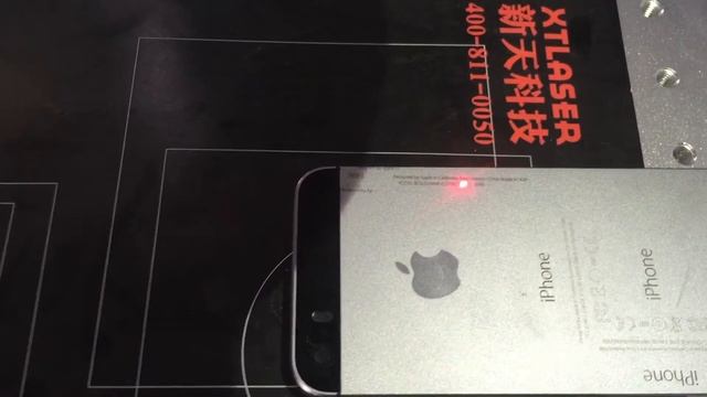 Hot sell fiber laser marking machine mark on IPhone case with IMEI code смотреть онлайн