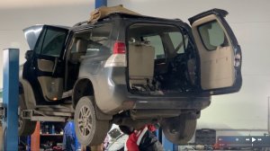 Toyota Land Cruiser Prado, трубки заднего кондиционера меняем на шланги. Прадо, Тоета Лэндкруизер.
