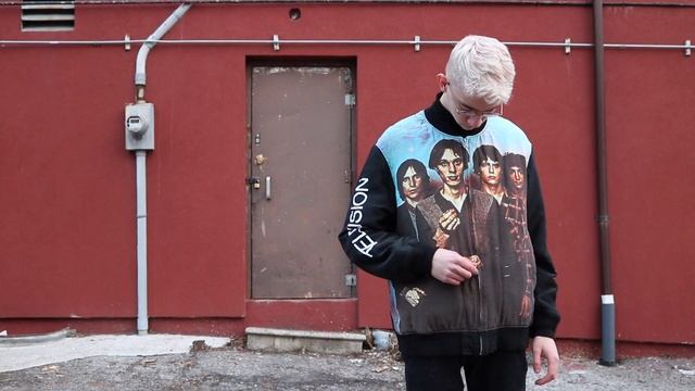 GRAIL PICKUP | Undercover Television Bomber смотреть онлайн
