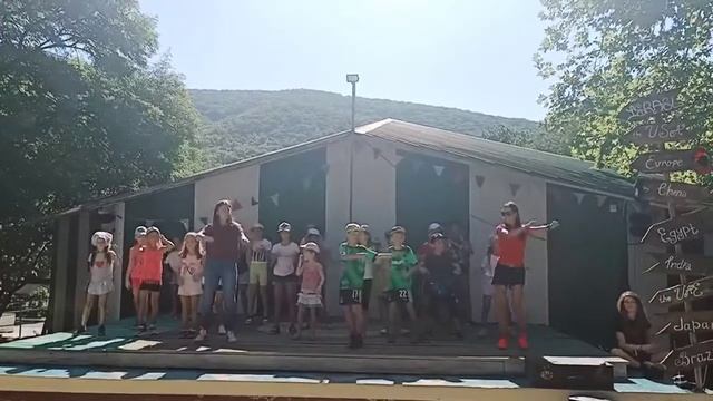 Waka waka,Зарядка лагерь route66 смотреть онлайн