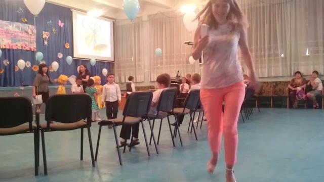 Последний звонок первоклашек\часть 2 смотреть онлайн