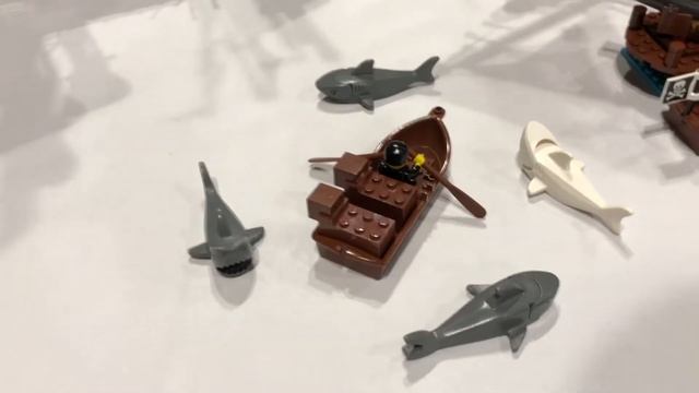 LEGO Pirates of the Caribbean Moc | The Black Pearl & Shark Tooth Bay | Brickworld Chicago смотреть онлайн